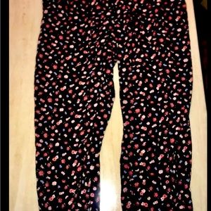 H&m floral elastic waist pull on skinny pants  Black Floral  size 12